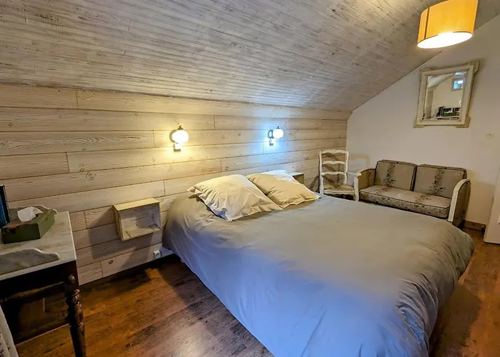 Renove Avec Randonnees Et A Proximite, A 6 Km De Remiremont - Fr-1-589-151 *